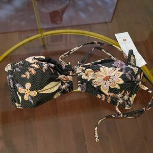 ✨NWT✨ Women’s Bathing Suit Top